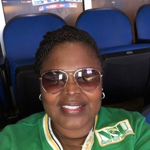 Meet your Posher, Bernadette